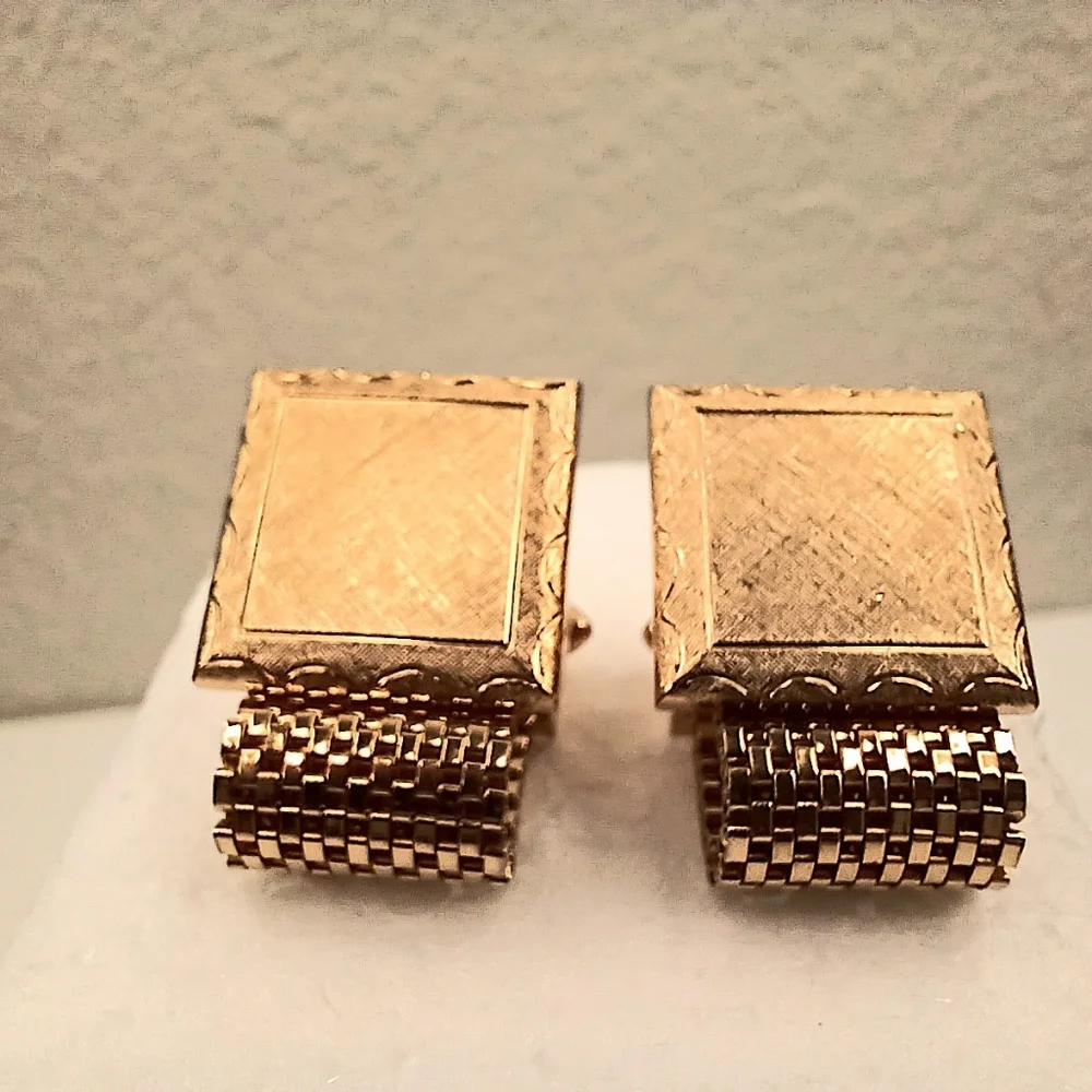 Vintage Textured Square Gold Tone Mesh Wrap Around Cufflinks Can Be Monogramed